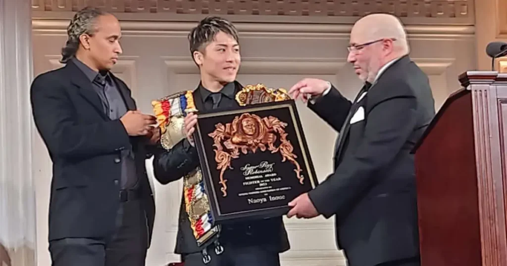 AzadのBWAA 2023 Fighter of the Year 記念モデル