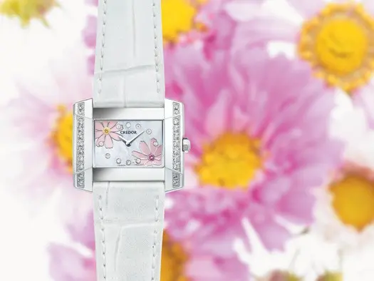 モチーフは「コスモス」