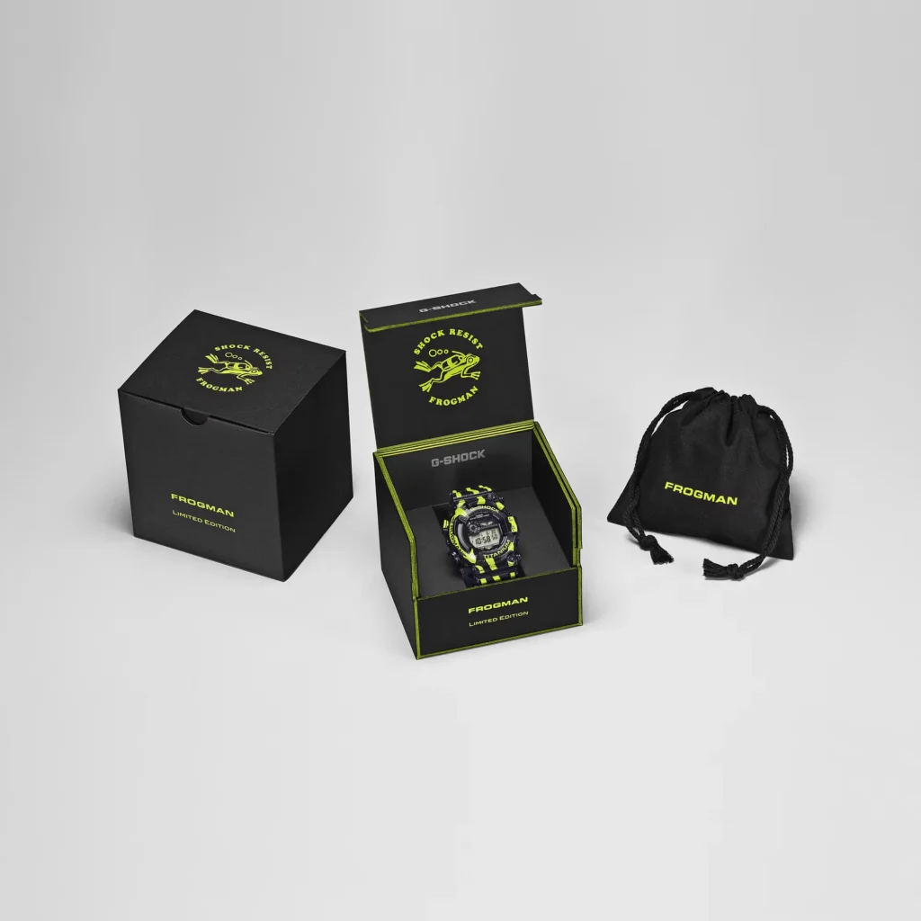 「警告色」をまとうアートなデザインと質感